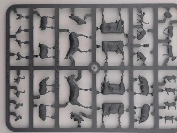 1/72 scale Farm Animal Kit (2 frames per kit)